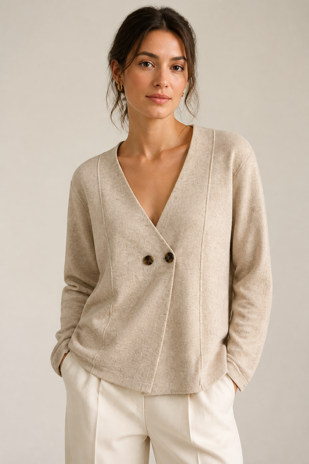Chaqueta punto dos botones beige